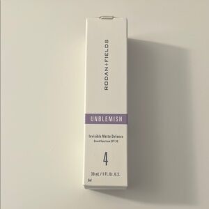 Rodan + Fields Unblemish Gel